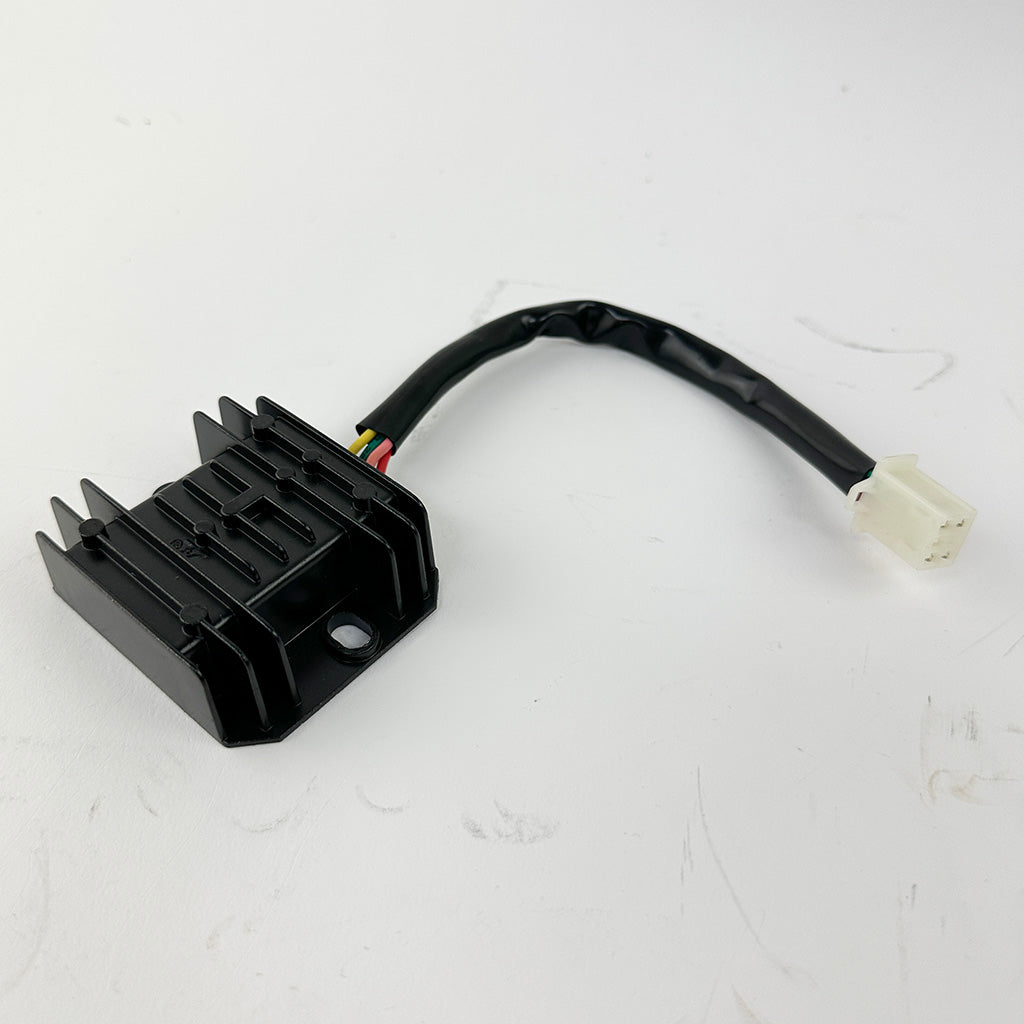 Voltage Regulator - 4 Wire / 1 Plug - Apollo Commander 200